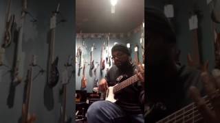 Video thumbnail for 2012 Squier Standard P Bass Special V by 11coopbass Cooper