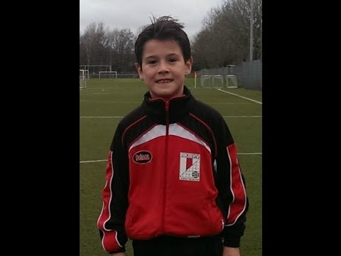 KMD F1 - RKAVV F1 (0-8) 19-03-2014 Vittorio 2e helft