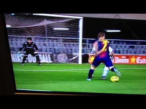 Jugada de genio de Gerard Deulofeu para el gol de Lobato en el Barça B - Numancia (3-3)