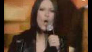 Laura Pausini - Surrender (TOP OF THE POPS, France)