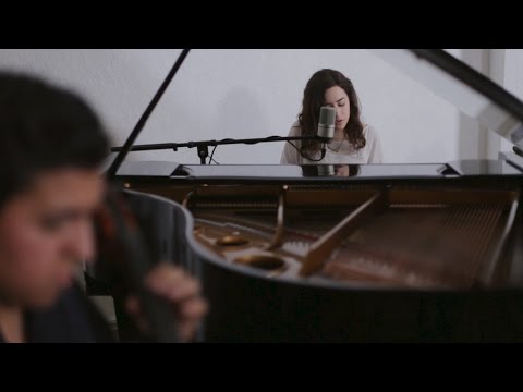 Majo Solís - Más de Ti, Menos de Mí (Video Oficial) // De Lo Profundo EP