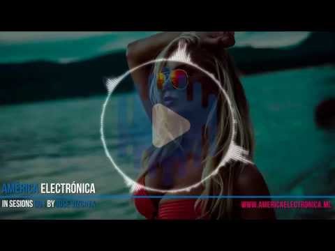 In Sessions 001 By Jóse Vizcaya