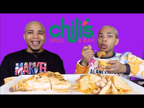 GWORLLLL ALOT IS GOING ON😅 | QUESADILLA EXPLOSION SALAD MUKBANG 🥗