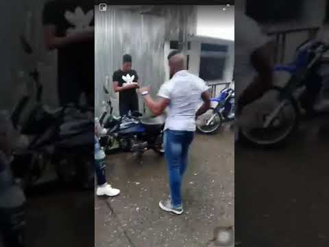 Así se baila salsa choke (Buenaventura - Colombia)