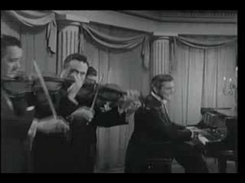 Liberace playing Dizzy Fingers