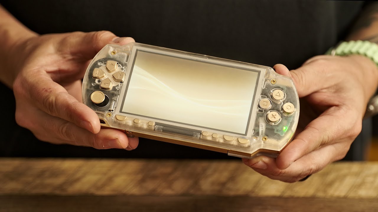 I made an EPIC custom PSP - YouTube