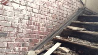 preview picture of video 'Urban exploring at the Abandonded Luthern Church in North City STL'