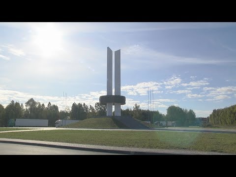 Ландшафтная кампазіцыя "Тры сястры" каля манумента Дружбы видео