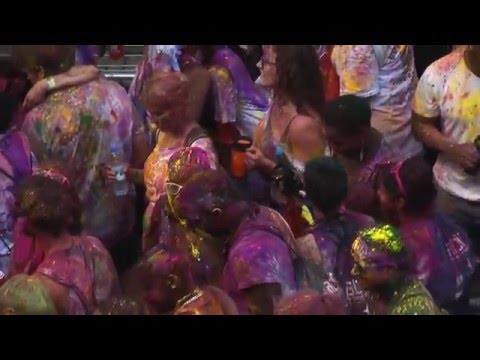 Notting Hill Carnival 2013 in 2 minutes