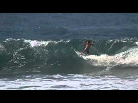 Filipe Toledo e Peterson Crisanto no Hawaii