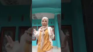 ミニスカギリギリで #BBBBダンス #踊ってみた #マッシュルダンス #blingbangbangborn #CreepyNuts #mushle #マッシュル #アニメダンス #めーもか