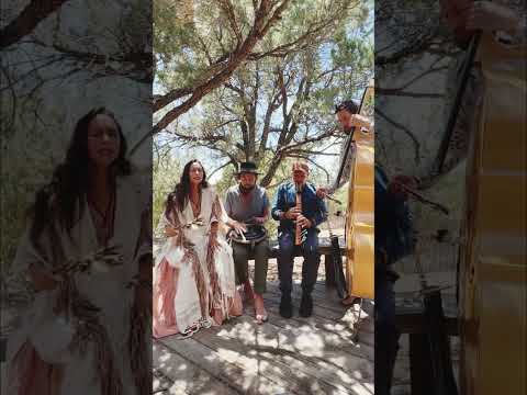 Vueltaycita Medicina - Meditative Icaro Daniela Riojas w/ Wesley Sol, Angel Morrelli, and Eric Shedd