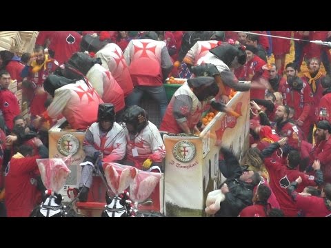 Battaglia arance I Templari e Picche - Carnevale Ivrea 2016