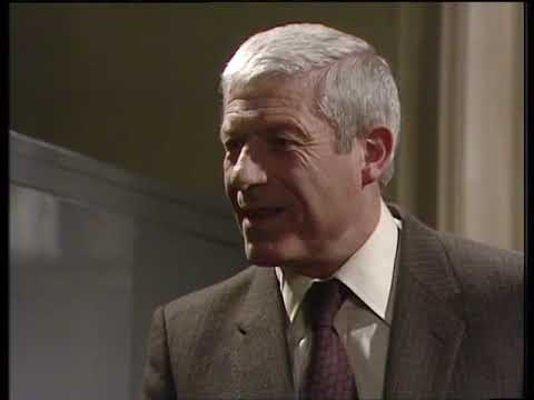 Juliet Bravo-S4 E3 Part 1.