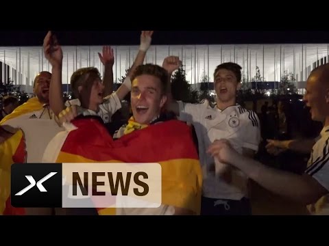 So feierten die DFB-Fans in Bordeaux | Deutschland - Italien 7:6 n. E.