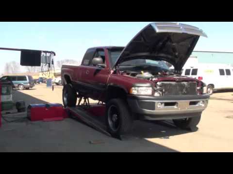 2000 Dodge RAM 2500 compound twin turbo with nitrous and water/meth injection at 100+psi boost