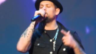 The Madden Brothers - California Rain - live Melbourne