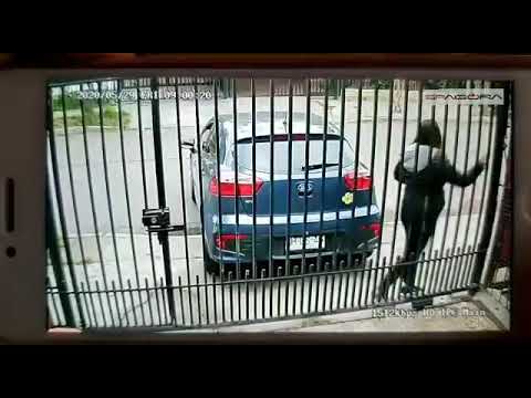 Policial feminina reage a assalto e troca tiros com bandidos