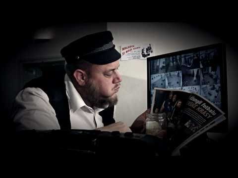 Hrejte víc Charlie Straight!!!