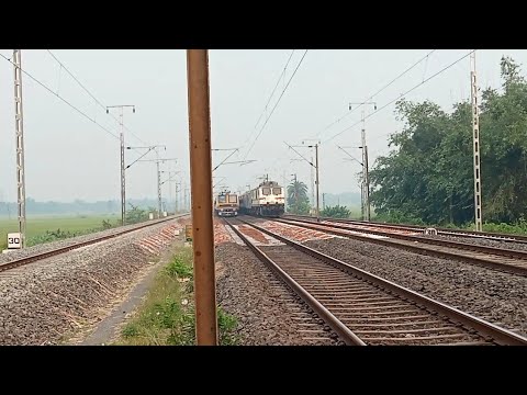 Speedy 130 Kmph Barmer SF Vs FAST Emu Passenger Trains Crossing (ER) Indian Railways