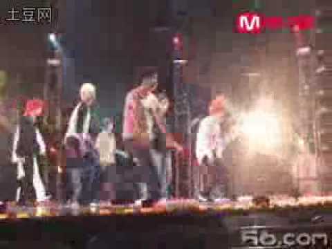 Super Junior Hee Chul vomiting blood during Don't Don rehearsal