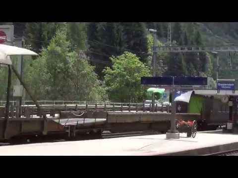 LOCOMOTORE BLS. CON CARRI NAVETTA ENTRA IN GALLERIA : GOPPESTEIN (CH) 22 - 6 - 2014.