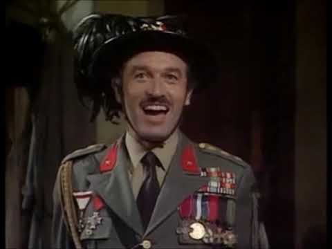 What a mistake-a to make-a!-3rd Captain Alberto Bertorelli(Gavin Richards) Compilation-'Allo 'Allo!
