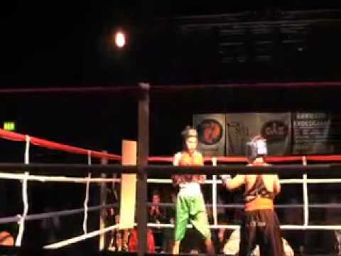 Boksestævne på Train - John vs Amalie