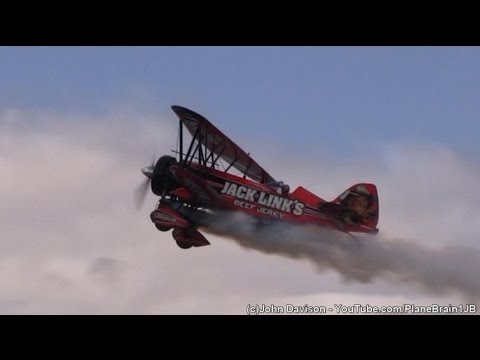 2014 R.I. Airshow @Quonset - Screamin' Sasquatch (Jet Waco Biplane)