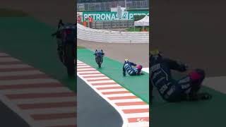 Download lagu seorang pembalap MotoGP terjatuh #motogp #viral mp3 Download lagu seorang pembalap MotoGP terjatuh #motogp #viral mp3
