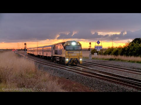 NR65 Leads 5AM8 "The Overland" JBRE Passenger Train At Sunset (18/5/2023) - PoathTV Railways