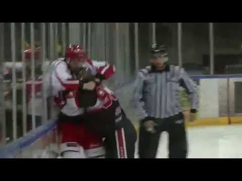 Etienne Brodeur vs Brennan Barker