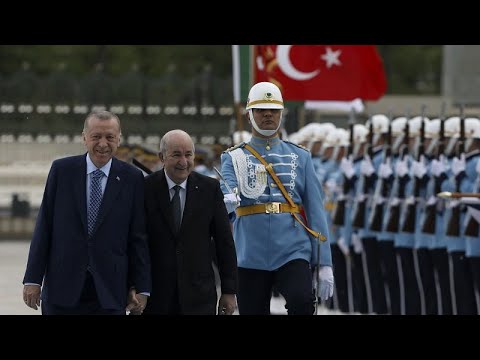 فيديو الرئيس التركي يصل الجزائر لمباشرة اجتماع مجلس التعاون