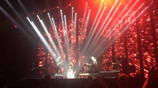 Shania Twain - Red storm/Man I feel like a Women (Rock this country tour) July 8th, 2015 Boston MA