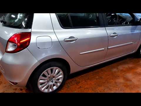 Renault Clio 2010 - Image 2