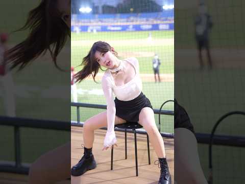 【ポロリ】台湾野球のチアガールさん、乳首が飛び出しそうｗｗｗｗｗｗ |  動ナビブログネオ