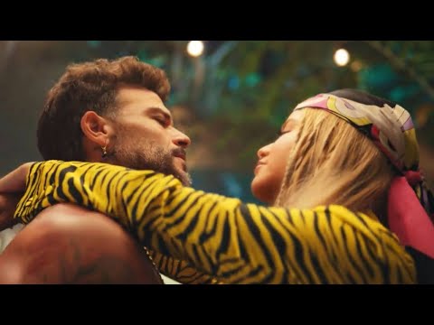 Sofía Reyes & Pedro Capó - Casualidad [Official Music Video]