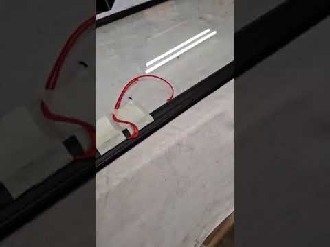 Aus- und Einbau einer Windschutzscheibe Mercedes G Wolf W461