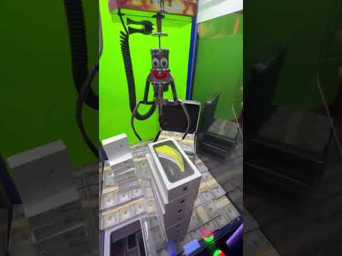 $40K iPhone Claw Machine WIN 😧 #shorts #clawmachine #arcade #iphone