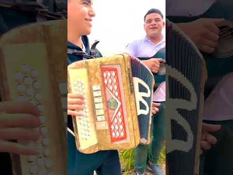 Ivan Ruiz - Un Idiota - Te irá mejor sin mi (COSTANERA DE CORRIENTES) - Acoustic Version