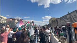 manifestanti-pro-gaza-arrivano-al-porto-di-napoli