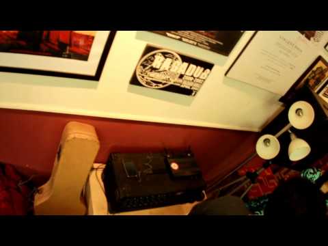 iPod Scenario on Rocket Rockers "REUNI" Music Video