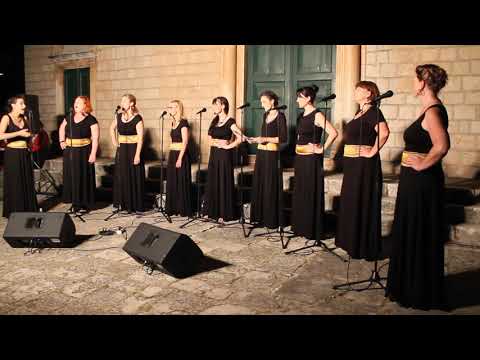 KLAPA LADESTA  LIJEPA SE ANE UDALA