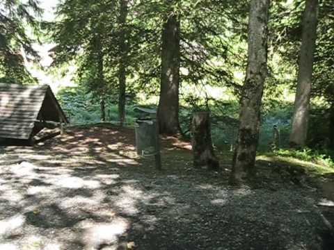 Schweizer Familie Feuerstelle - Lauenen