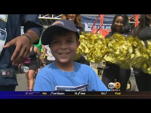 Chargers Assemble Relay Team For LA Marathon
