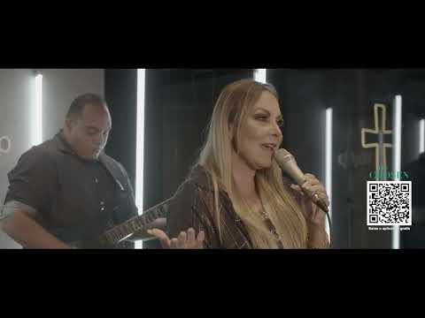 LEVANTA | Cristina Mel