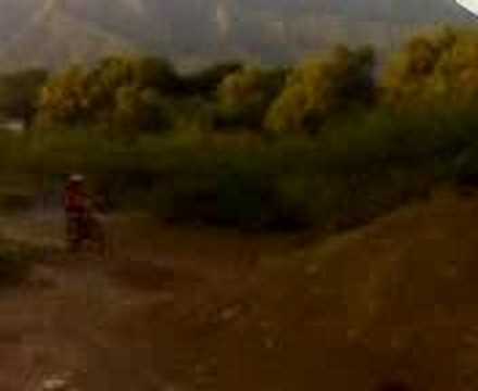 el raul intentando una plegada