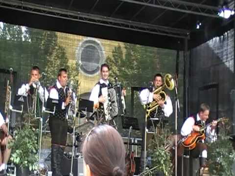 Die Runden Oberkrainer/Okrogli muzikanti-Tante Mizi