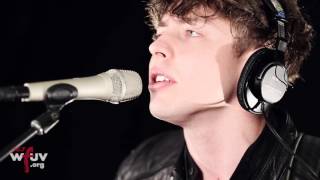 Barns Courtney - &quot;Fire&quot; (Live at WFUV)