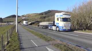 preview picture of video 'Watching unloading of P&O and Stenaline ferries at Cairnryan, Stranraer.'